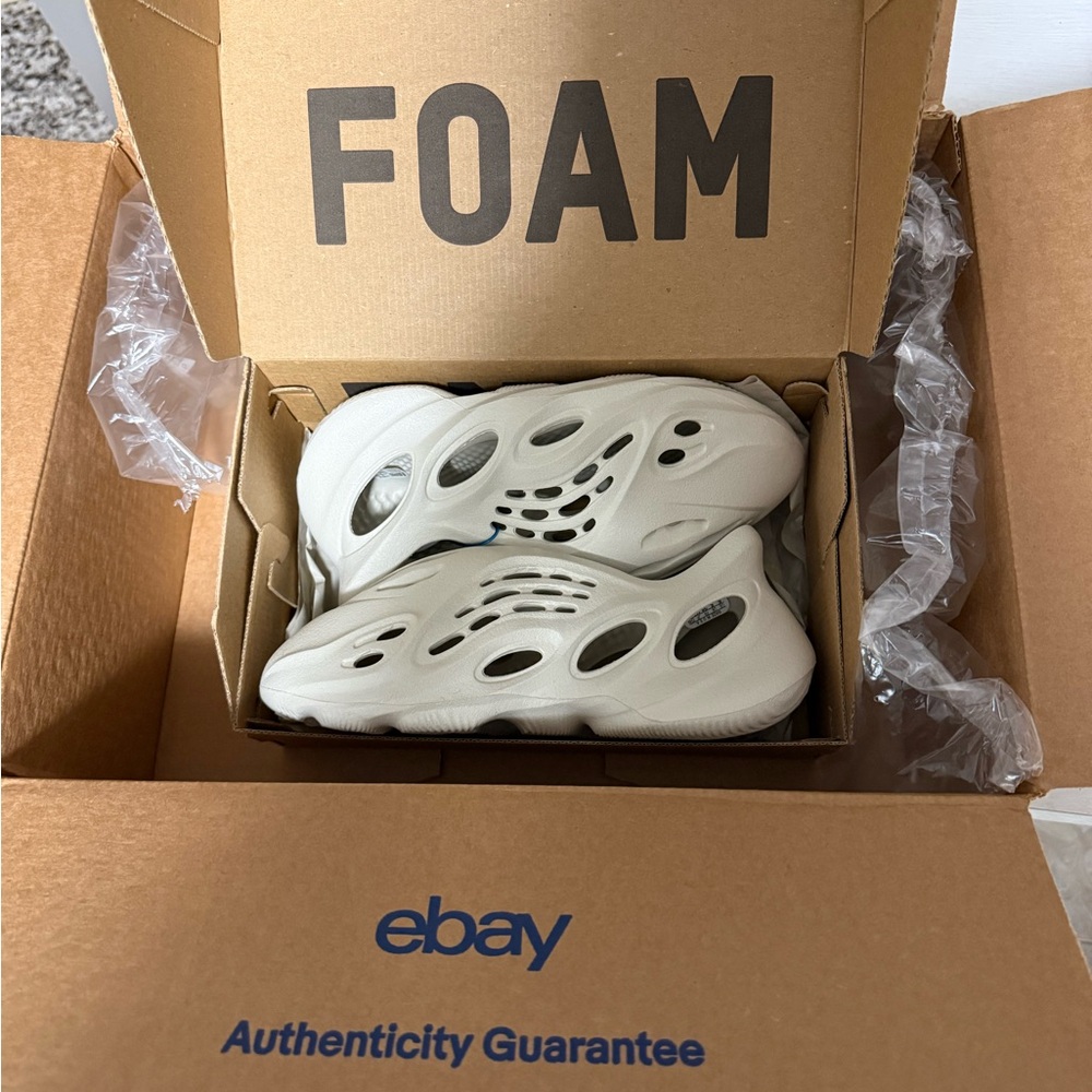 NEW YEEZY FOAM RUNNERS